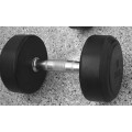 Equipamento de fitness com haltere de borracha preto fixo